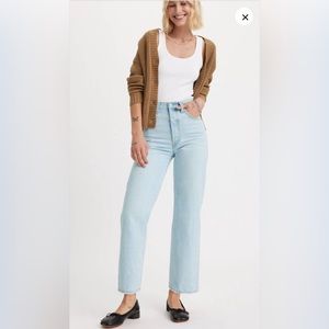 Ribcage Straight Ankle
Women's Jeans